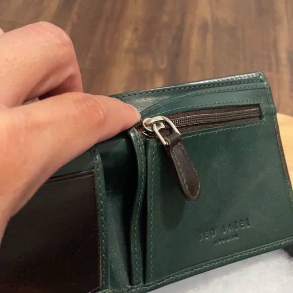 Ted Baker Bi-fold Wallet with coin pouch NEW - Picture 6 of 7